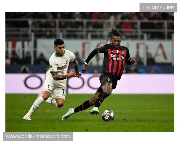 AC米兰冲击意甲客场不败神迹的背后战术布局与球队表现分析